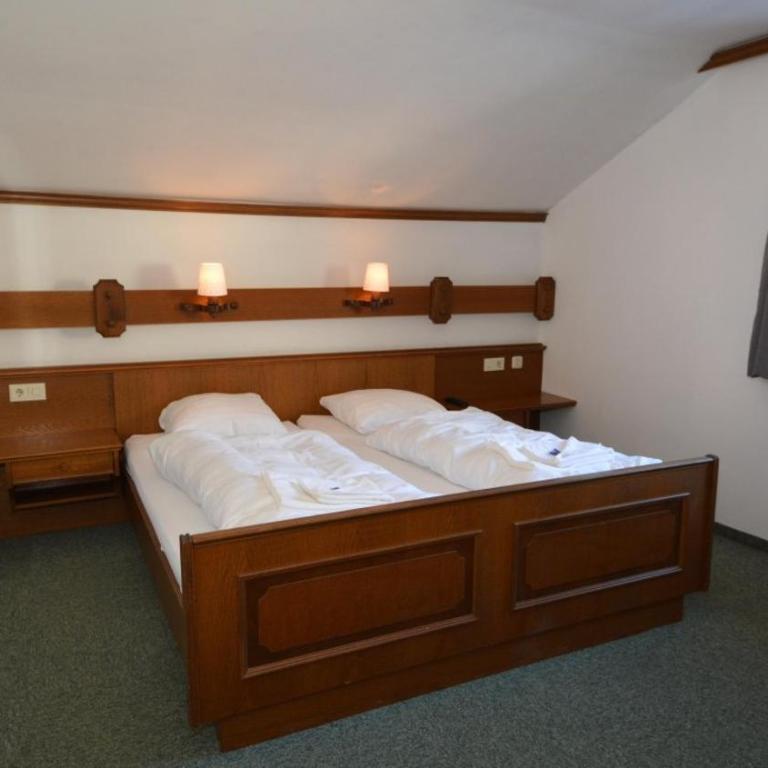 Gästepension Hermann Arnold - Doppelzimmer mit Balkon - 1