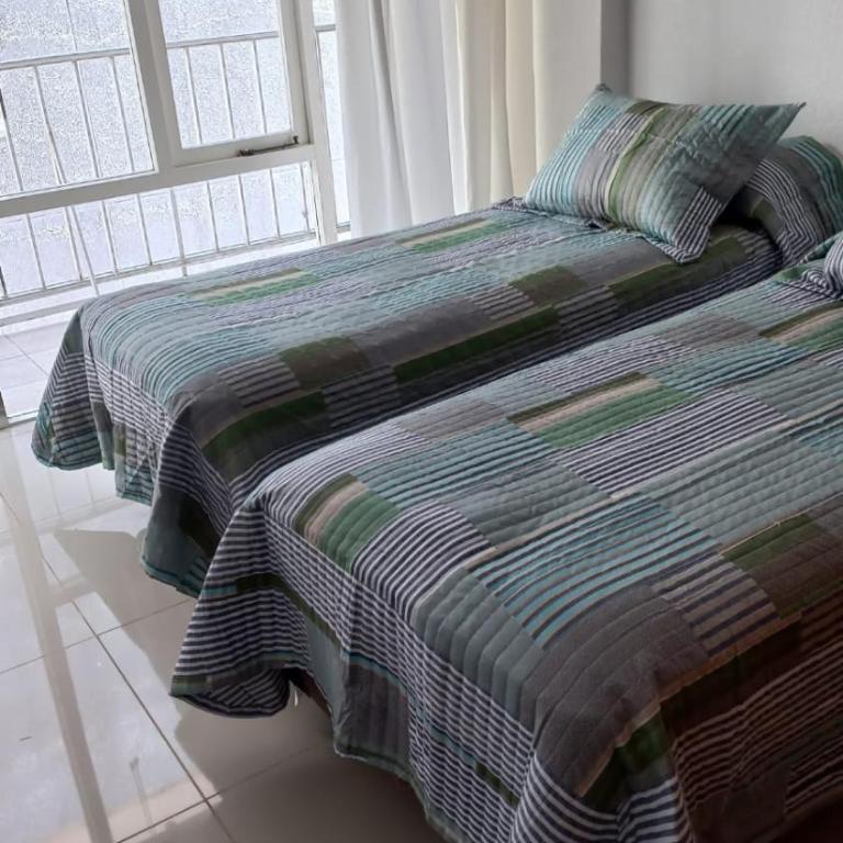 Colon y Guemes - One-Bedroom Apartment - 7