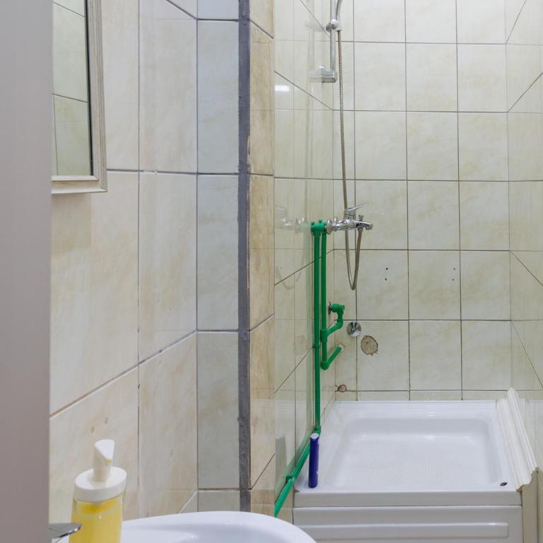 Apartmani i sobe Castra - Dvokrevetna Soba sa Zasebnim Krevetima i Kupatilom - 6