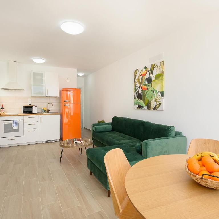 Orange Volcano - Pool and Gym in Sport Center Fariones included By Lanzarote Vacation Homes - Casa con 1 dormitorio - 8