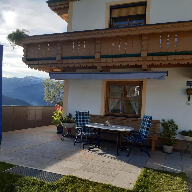 Ferienwohnung Haus Bergfrieden - Apartment mit 2 Schlafzimmern - 2