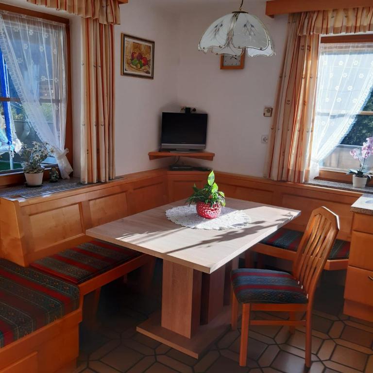 Ferienwohnung Haus Bergfrieden - Apartment mit 2 Schlafzimmern - 24