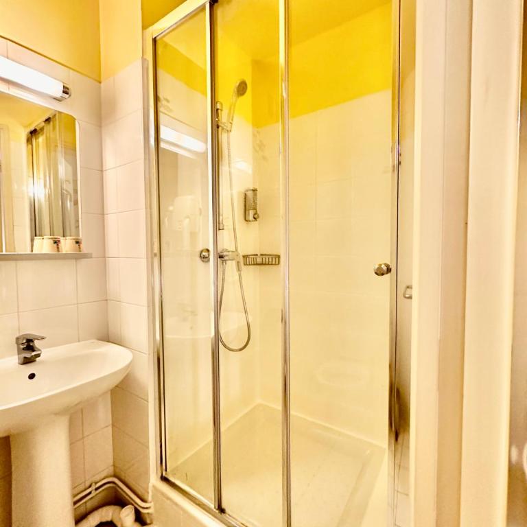 Hotel Bellevue Montmartre - Chambre Lits Jumeaux - 10