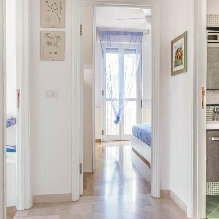 HOST4U - RELAIS VITTORIALE Cozy Apartment with Balcony in Gardone Riviera, Parking Included - Appartamento con 2 Camere da Letto - 17
