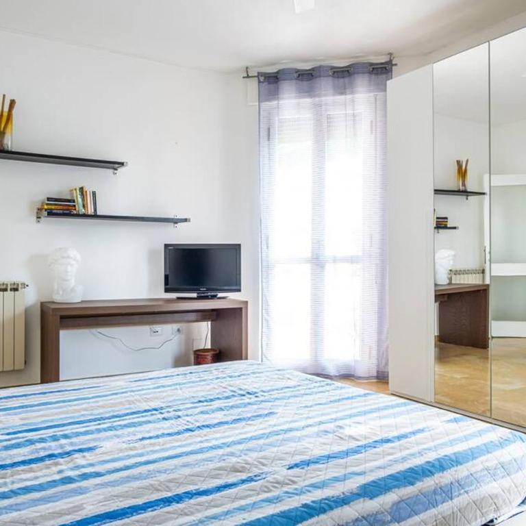 HOST4U - RELAIS VITTORIALE Cozy Apartment with Balcony in Gardone Riviera, Parking Included - Appartamento con 2 Camere da Letto - 23