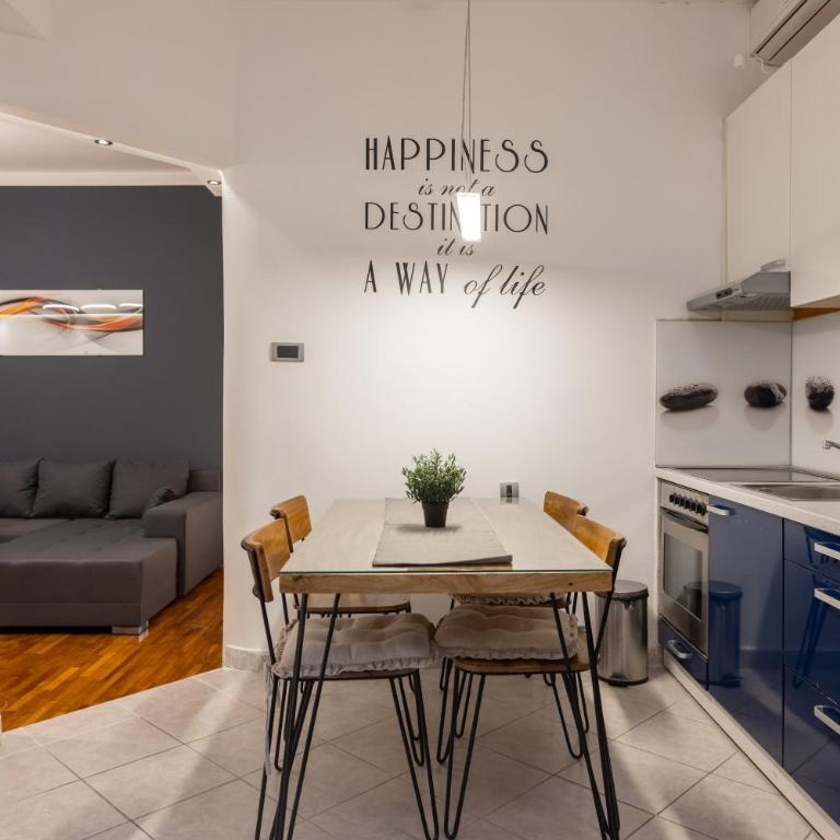 Central Park Apartments - Comfort One-Bedroom Apartment - 22