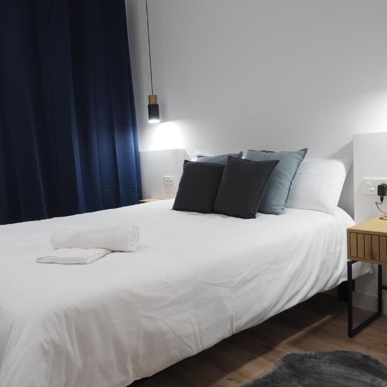 Etxe Maitia Flat ideal for Home office and families and friends - Two-Bedroom Apartment - 6