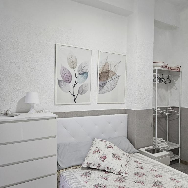 Habitacion en casa de familia "ValenciaBonita" - Double Room with Private Bathroom - 1