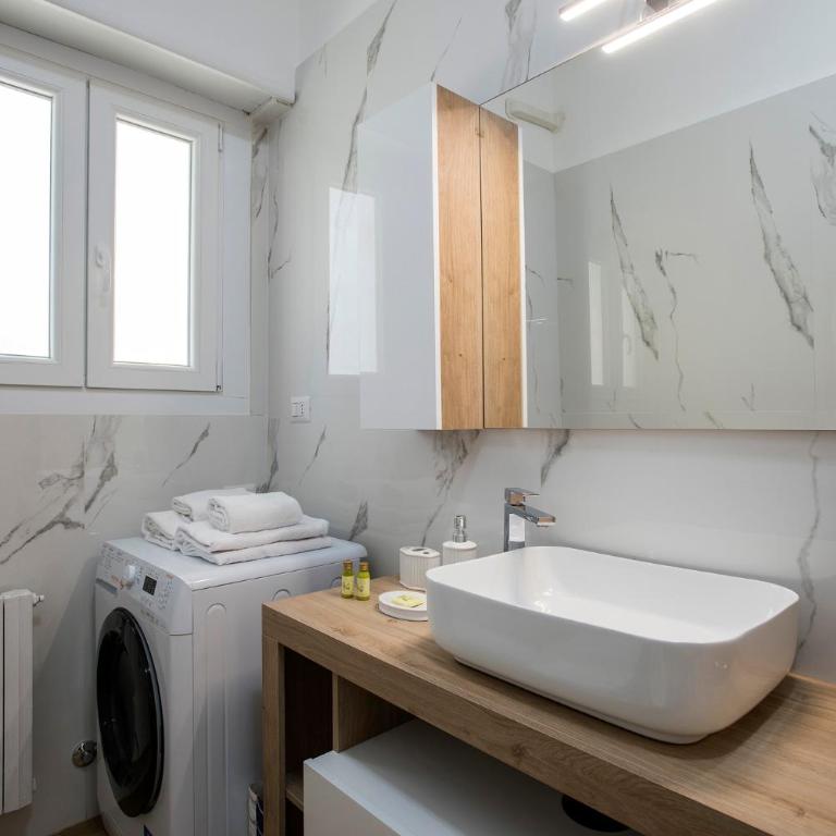 Domus Ascanio by the Vatican - Apartment with Balcony - 52