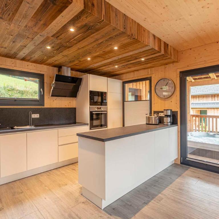 Almdorf Hohentauern by ALPS RESORTS - Premium-Chalet Nr. 62 mit Sauna und Whirlpool - 2