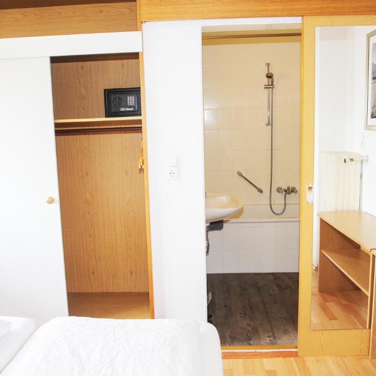 Hotel Sonnenhof - bed & breakfast & appartements - Studio mit Bergblick - 11