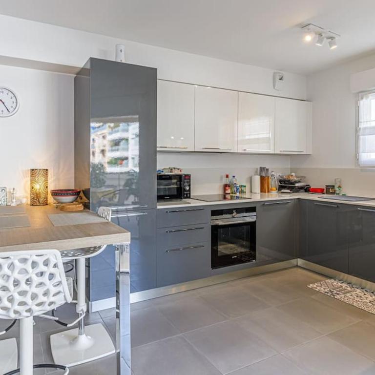 OLD - Center Antibes 2 bedroom modern place - Appartement 2 Chambres - 3