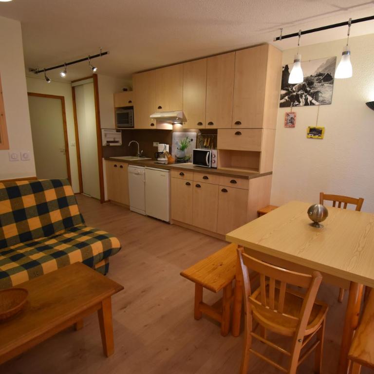 VAUJANYLOCATIONS - Claret 2 Appartement 6 - Appartement 2 Chambres - 7