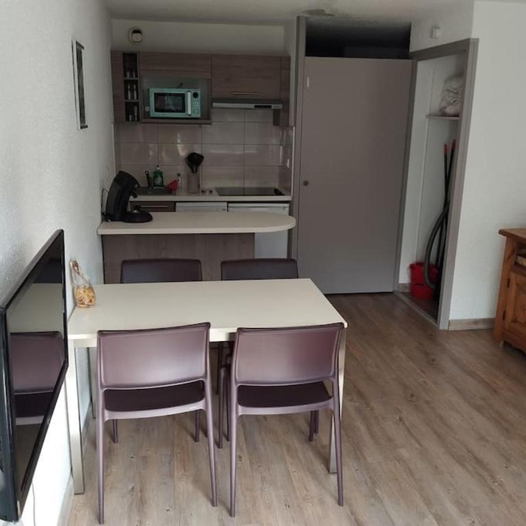 Appartement idéalement situé - Appartement 1 Chambre - 13