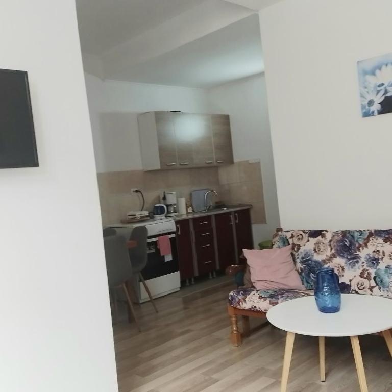 Guesthouse Sanja - Apartments 212 - Apartment - Ground Floor - 22
