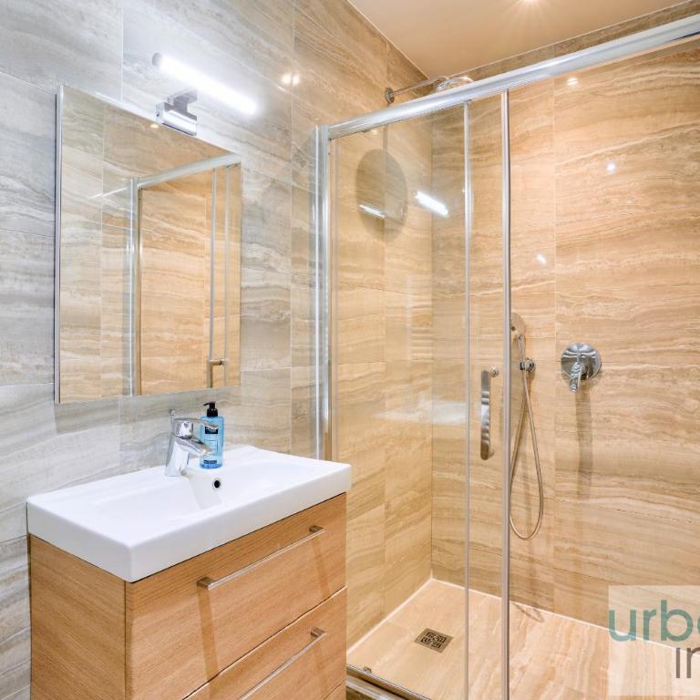02 - Pretty 4BDR Flat in Paris - Appartement - 3