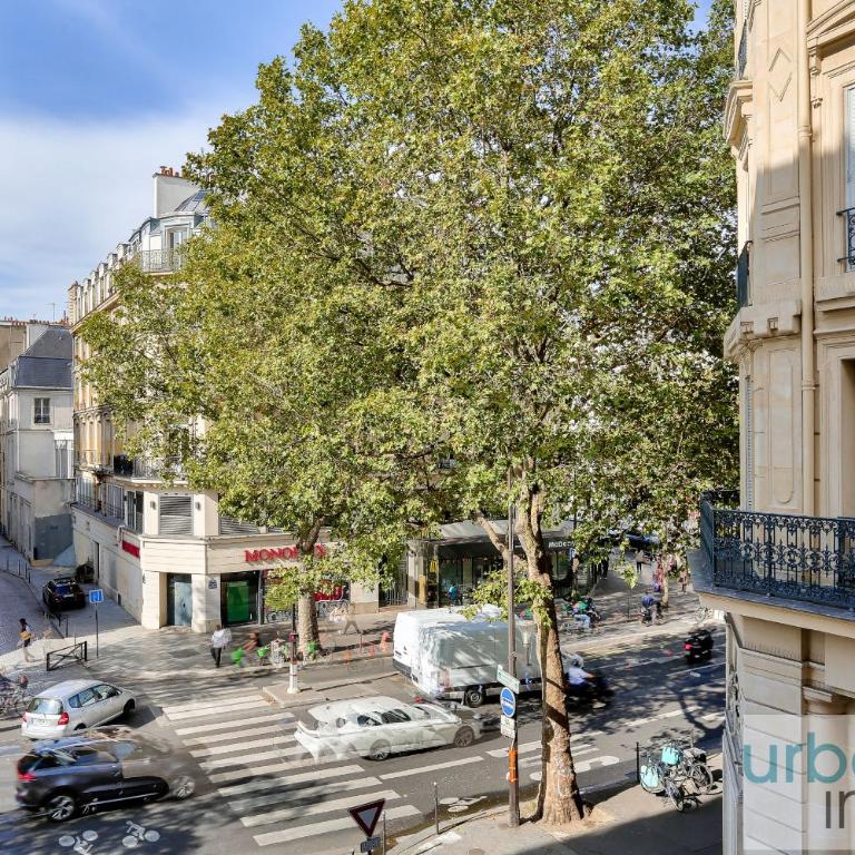 Urban Flat 70 - Authentic 3BDR Parisian Flat - Apartment - 22
