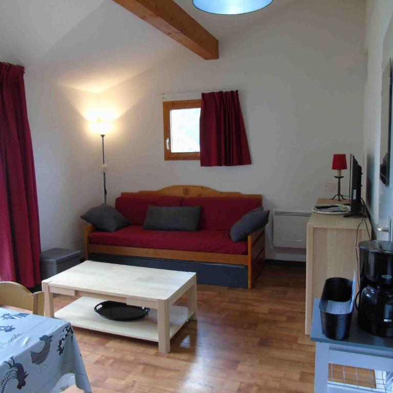 Appartement familial à Valfréjus, proche des pistes et commerces, balcon sud, tout équipé, 6 couchages - FR-1-561-13 - Apartment (6 Erwachsene) - 2