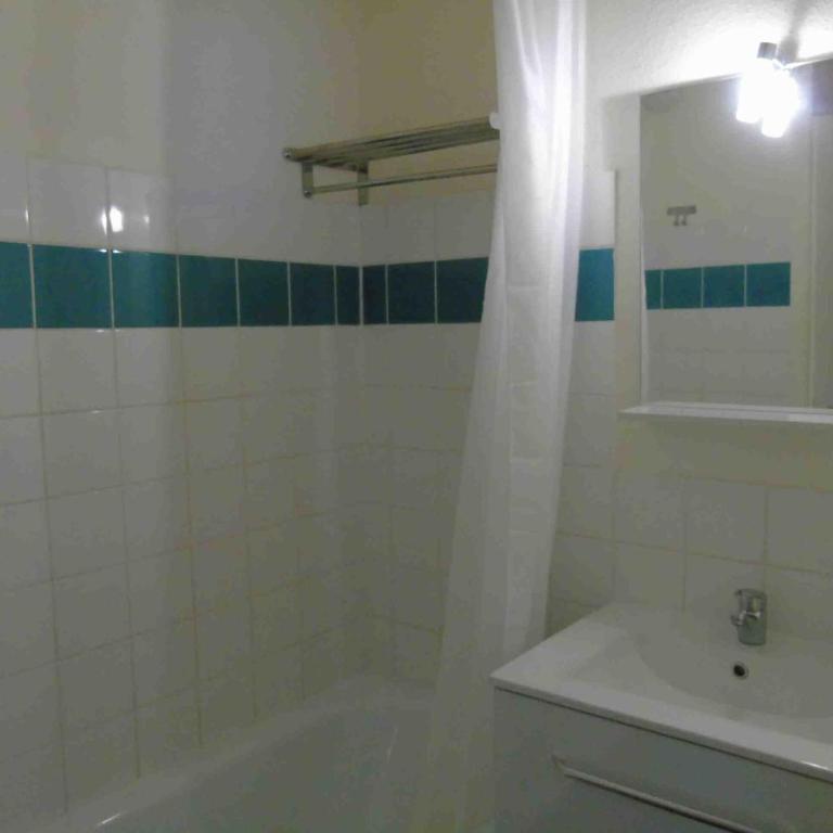 Appartement familial à Valfréjus, proche des pistes et commerces, balcon sud, tout équipé, 6 couchages - FR-1-561-13 - Apartment (6 Erwachsene) - 5
