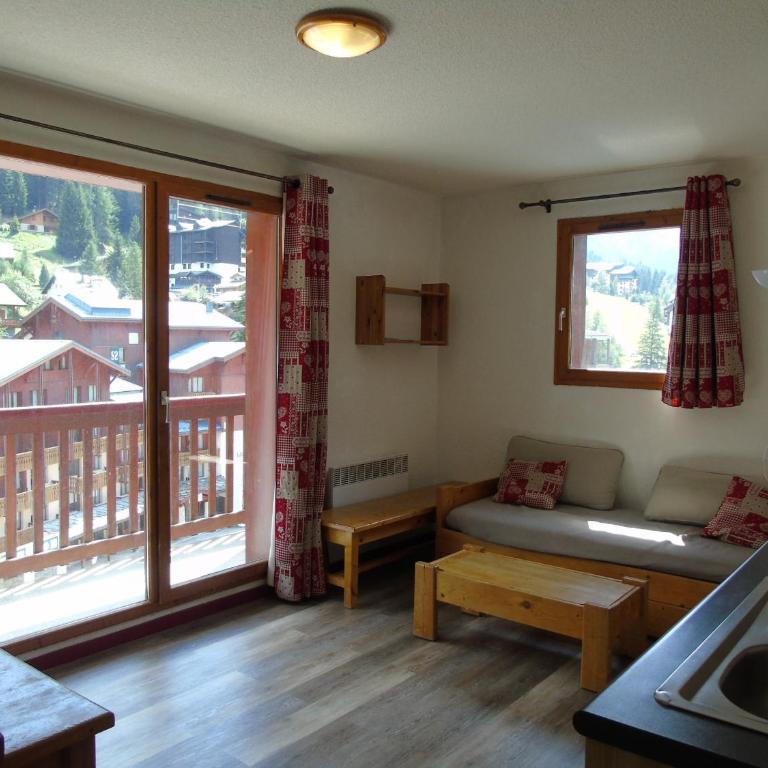 Appartement cozy 6 pers., 50m écoles ski, WIFI, parking, balcon - FR-1-561-18 - Apartment (6 Erwachsene) - 4