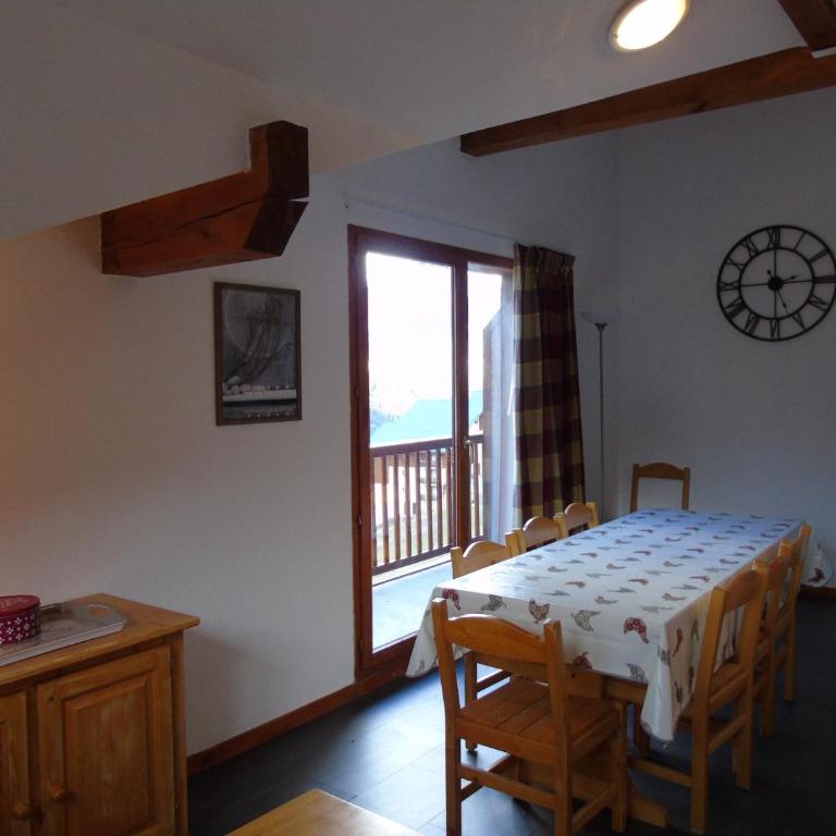 Appartement Valfréjus 8 pers, cuisine équipée, 2 sdb, animaux admis - FR-1-561-27 - Apartment (8 Erwachsene) - 3