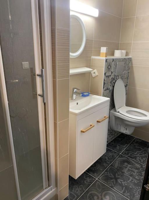 Studio AIX LES BAINS - One-Bedroom Apartment - 8