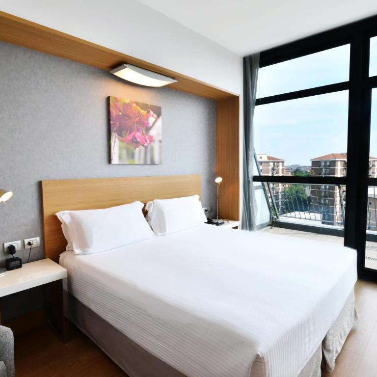 Hilton Garden Inn Milan North - Junior Suite - 4