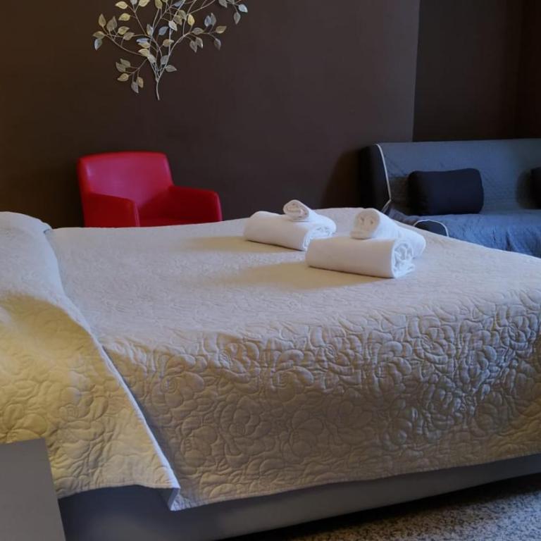 CconfortHotels Central Rooms - Camera Tripla Classic - 2
