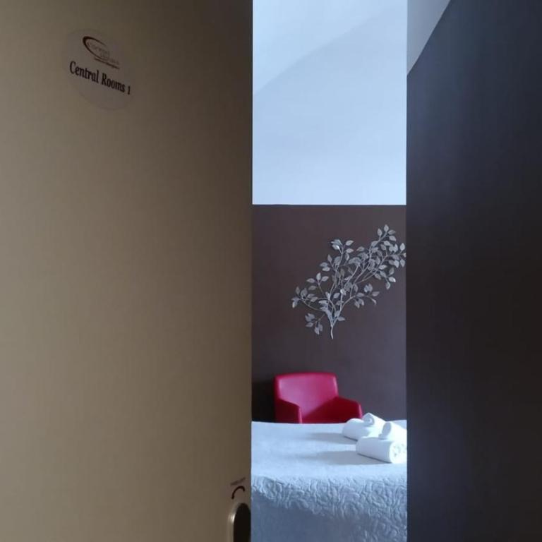 CconfortHotels Central Rooms - Camera Tripla Classic - 14