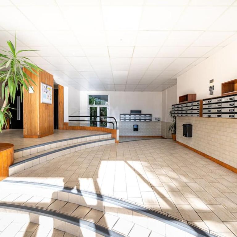 4 personnes - 2 chambres -fibre - balcon - confort - Appartement 2 Chambres - 27