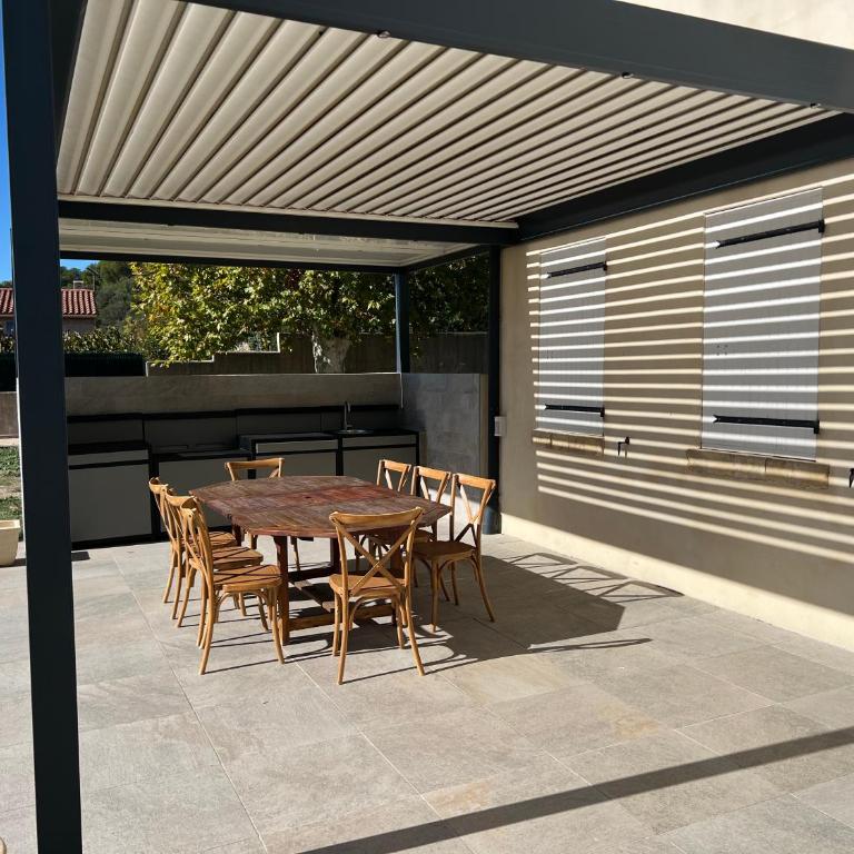 Villa QUEEN Marseille avec jardin, piscine et spa chauffé interieur - 15 couchages - Villa - 31