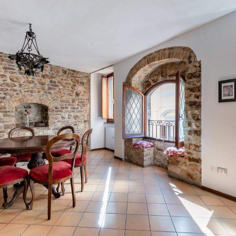GuestHost - Le Finestre sul Corso Roomy Apartment with terrace - Appartamento su 2 Livelli - 3
