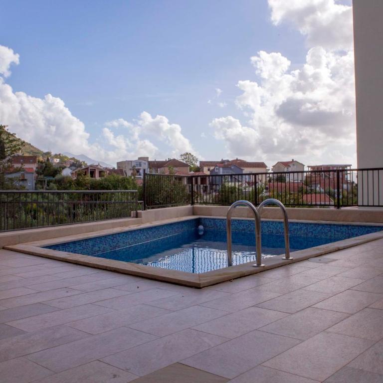 Yellow Studio Retreat Tivat - Studio Apartman - 7