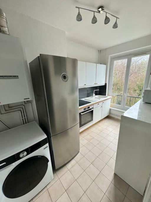 GJ Holiday Escapes - Le Tiki de Notre-Dame - duplex vue Cathédrale - Appartement 2 Chambres - 12