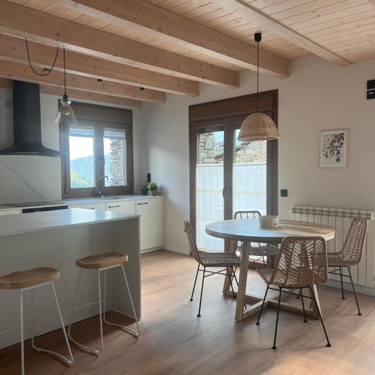 Apartamentos Turísticos: Tu casa en Sahún - Two-Bedroom Apartment - 1