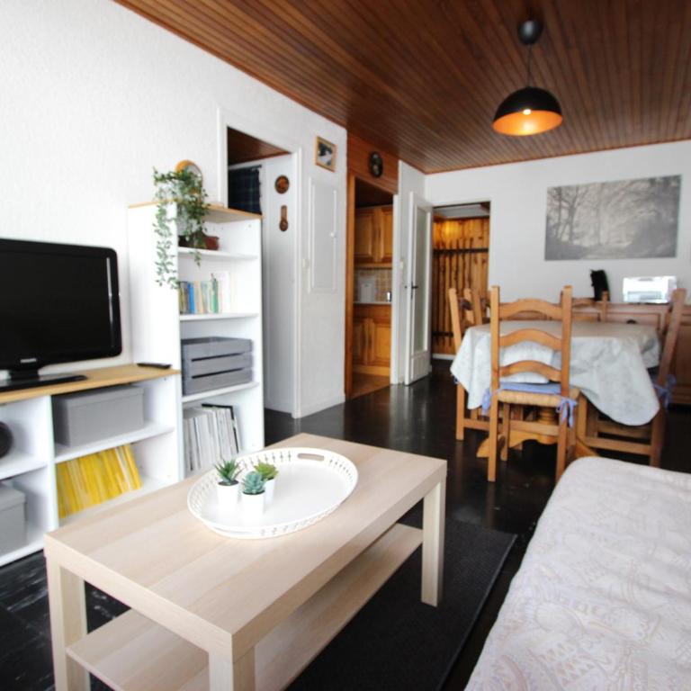 Charmant Appartement 2 Pièces Cabine pour 6 Personnes avec Balcon à Chamrousse 1750 - Apartment mit 1 Schlafzimmer - 1