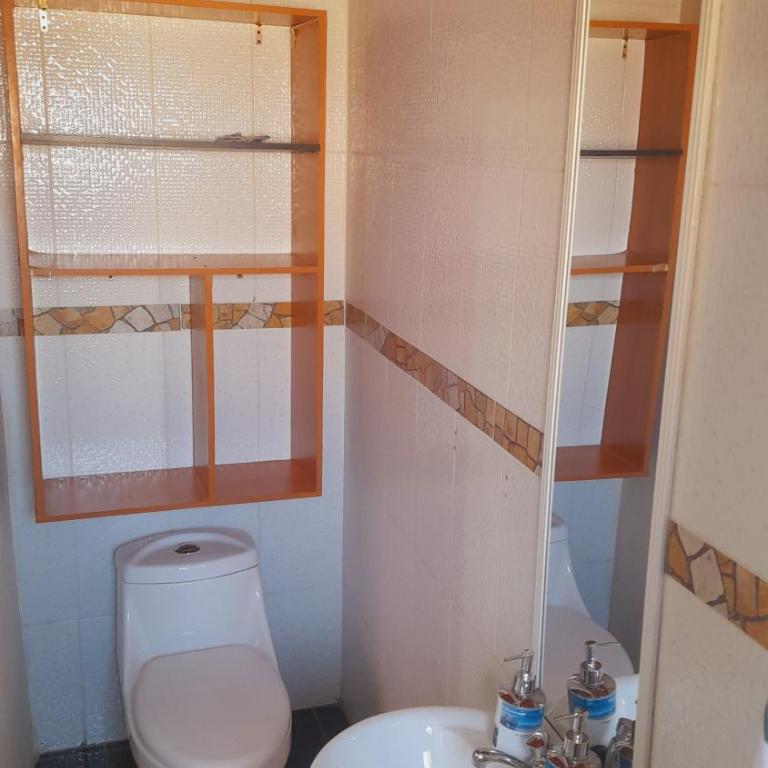 Hostal Open House - Habitación Familiar con baño privado - 6
