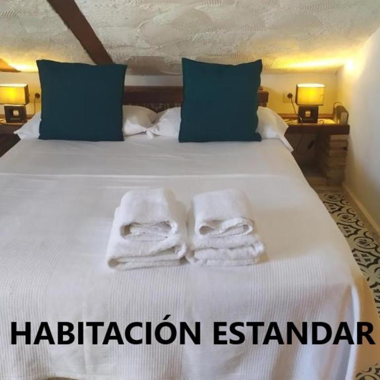 Alojamientos La Casa de Piedra - Habitación Estándar - 1 cama grande - 3