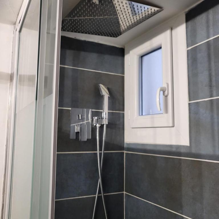 Appartement avec son toit terrasse, en plein coeur de Marseille - Appartement 1 Chambre - 16