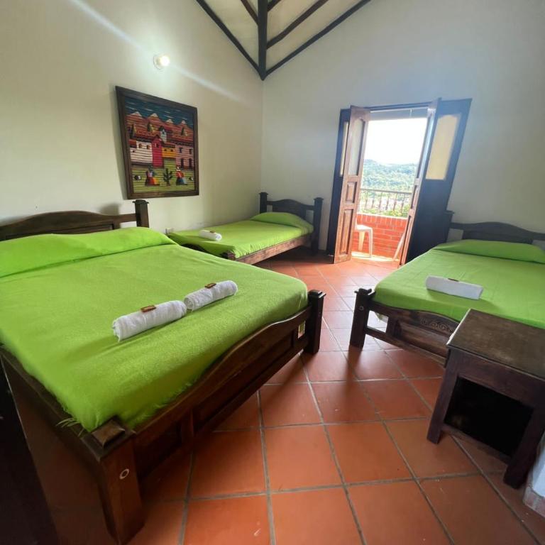 Elizabeth Country House - Habitación Familiar con balcón - 2