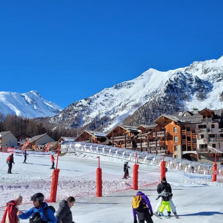 Appartement Duplex T3 6 personnes les Orres 1800 Tout Confort Pied des Pistes - Two-Bedroom Apartment - 10