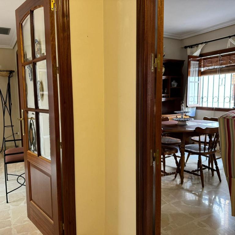 Apartamento Buen Pastor con parking gratuito - Two-Bedroom Apartment - 8