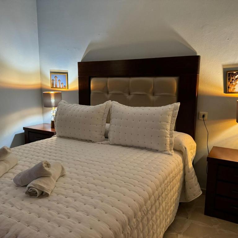Apartamento Buen Pastor con parking gratuito - Two-Bedroom Apartment - 13