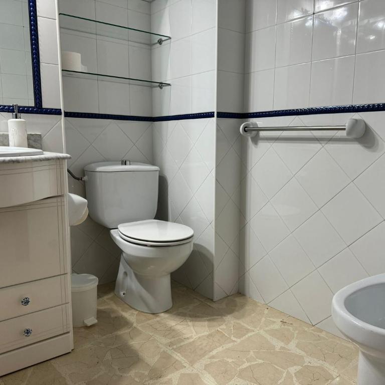 Apartamento Buen Pastor con parking gratuito - Two-Bedroom Apartment - 26
