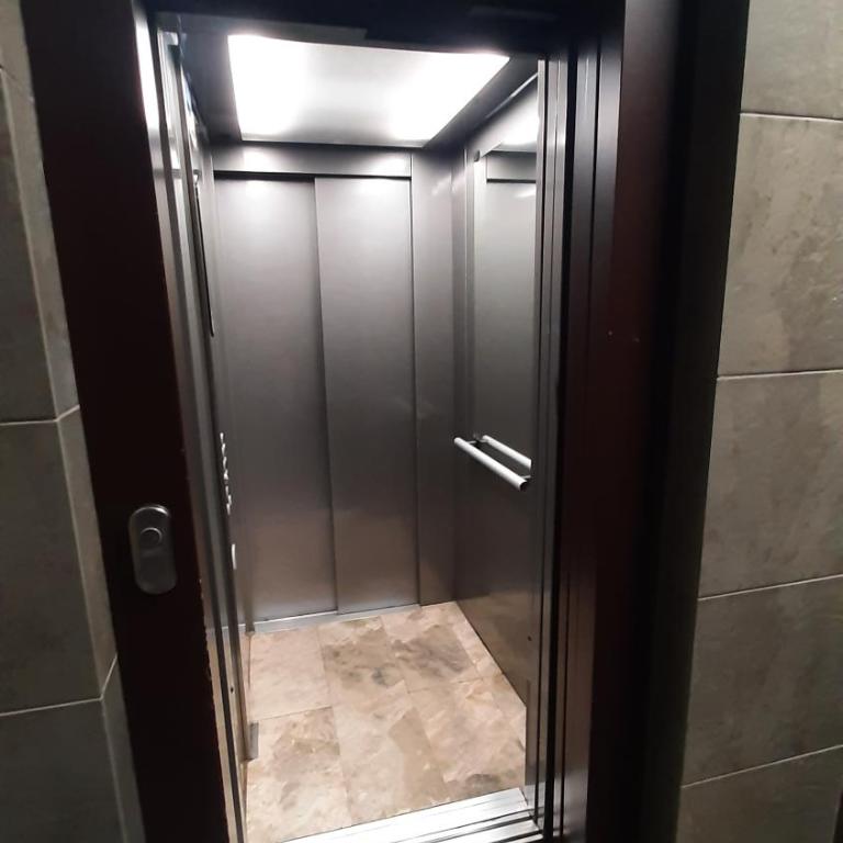 DUPLEX JUNTO AL PUENTE ROMANO con GRAN TERRAZA y PARKING PRIVADO - Apartamento de 3 dormitorios - 30