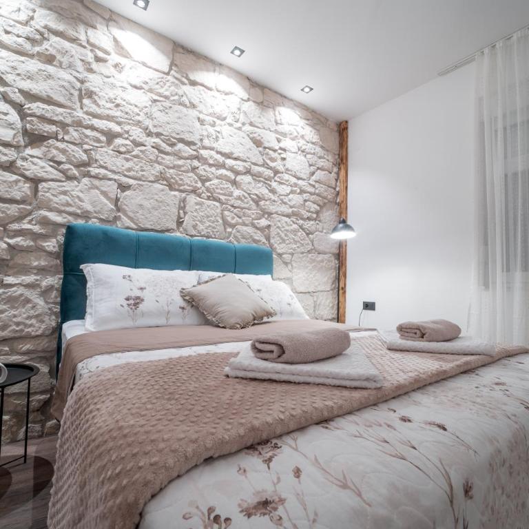Ema's Oasis Mostar House, Your Perfect Getaway, Free Private Parking and Garden - Two-Bedroom Apartment - 15