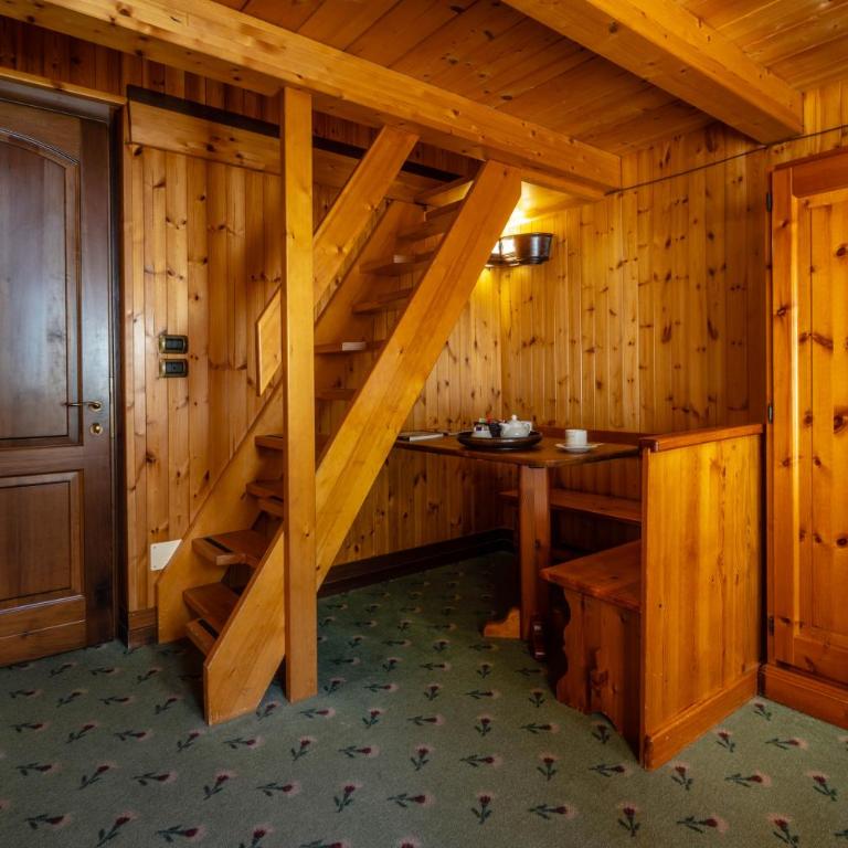 Hotel Bouton D'Or - Cogne - Camera Familiare - 2