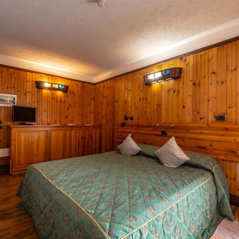 Hotel Bouton D'Or - Cogne - Camera Matrimoniale Standard - 7