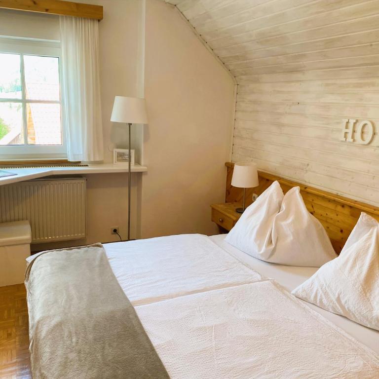 Wohlfühl-PENSION KREISCHBERG - Doppelzimmer mit Bergblick - 3