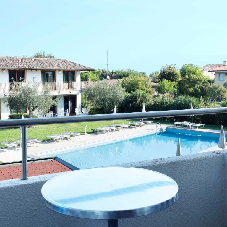 Residence Molino - Holiday Apartments - Junior Suite con Vista Piscina - 3